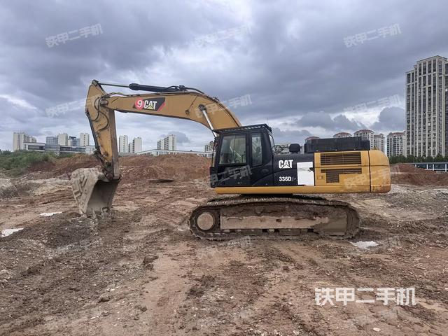 左后45(整機(jī)外觀) 左后45(整機(jī)外觀)