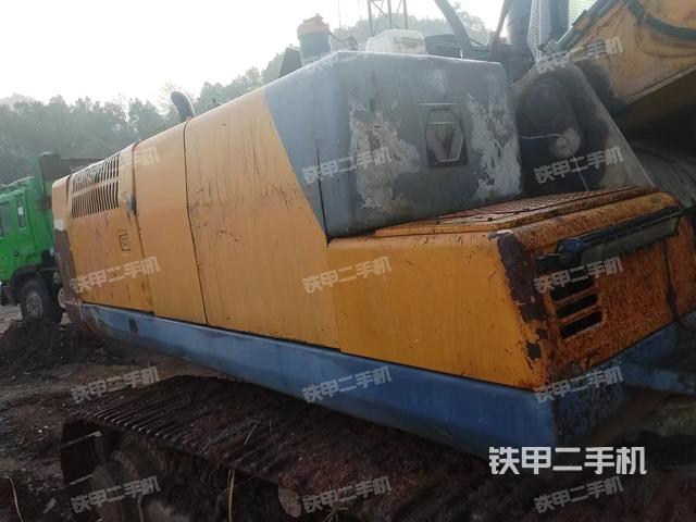 整機右后45°(整機外觀) 整機右后45°(整機外觀)