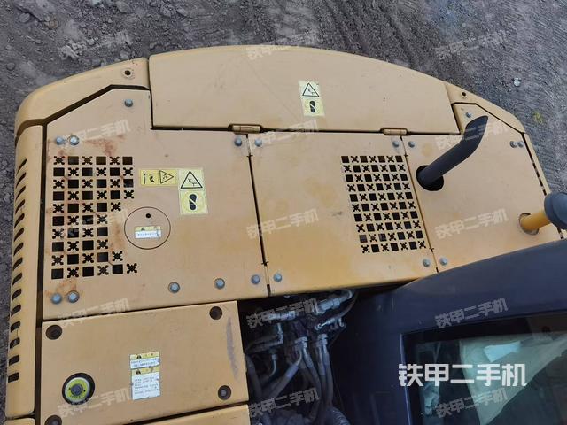 驾驶室整体(整机外观) 驾驶室整体(整机外观)