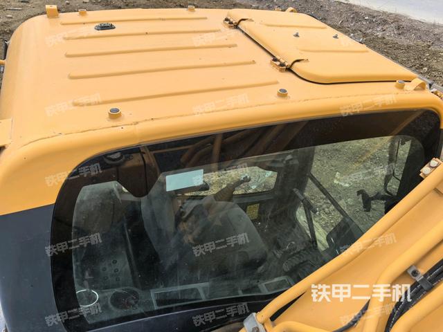 駕駛室頂部俯視(上車部件) 駕駛室頂部俯視(上車部件)