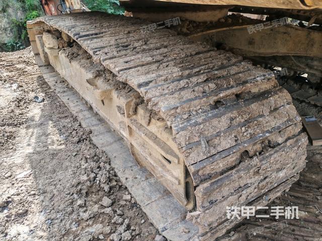 左侧履带整体 (行走机构) 左侧履带整体 (行走机构)