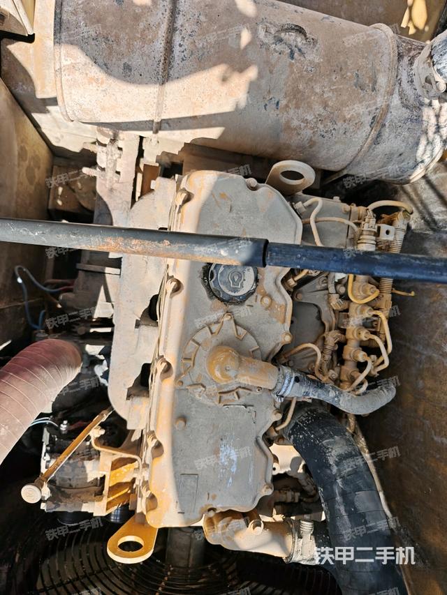氣門室蓋螺絲特寫(上車部件) 氣門室蓋螺絲特寫(上車部件)
