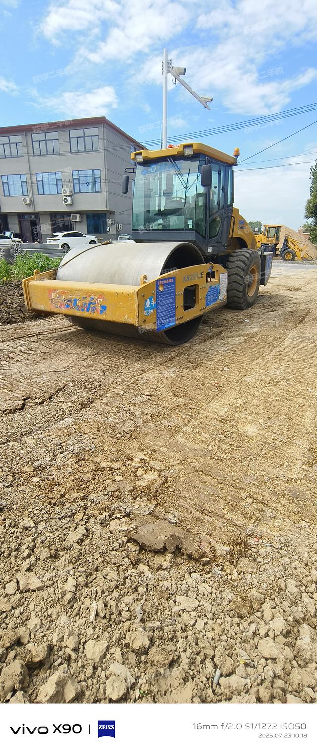 徐工XS223JE壓路機(jī)