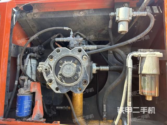 液壓泵室（大件艙室）