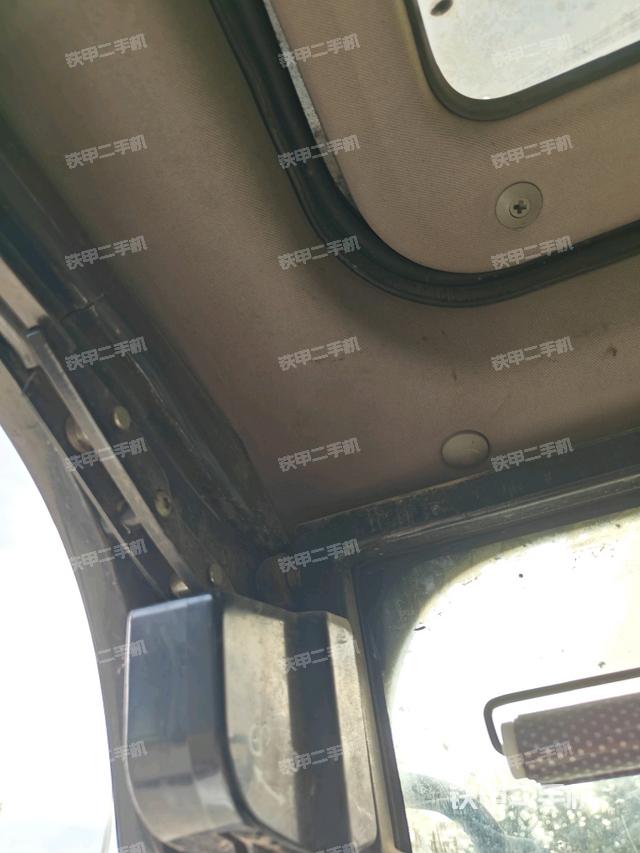 座椅后部(駕駛室部分) 座椅后部(駕駛室部分)