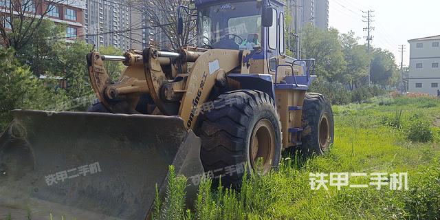 整機(jī)右后45°(整機(jī)外觀及大件) 整機(jī)右后45°(整機(jī)外觀及大件)