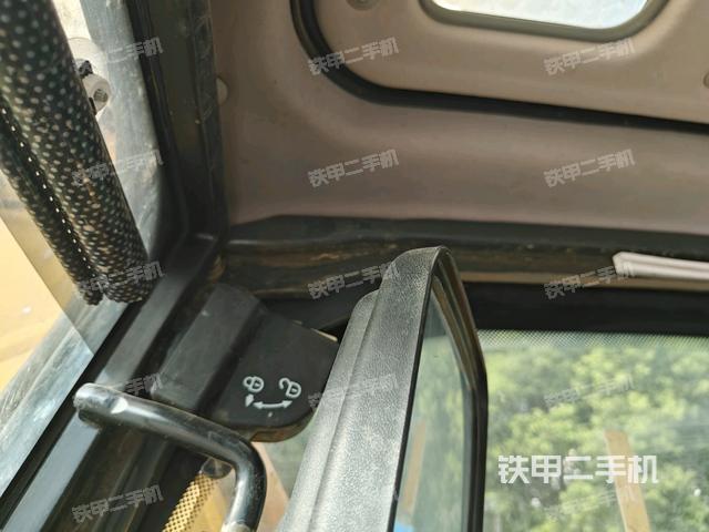 后窗玻璃角標(biāo)(駕駛室部分) 后窗玻璃角標(biāo)(駕駛室部分)