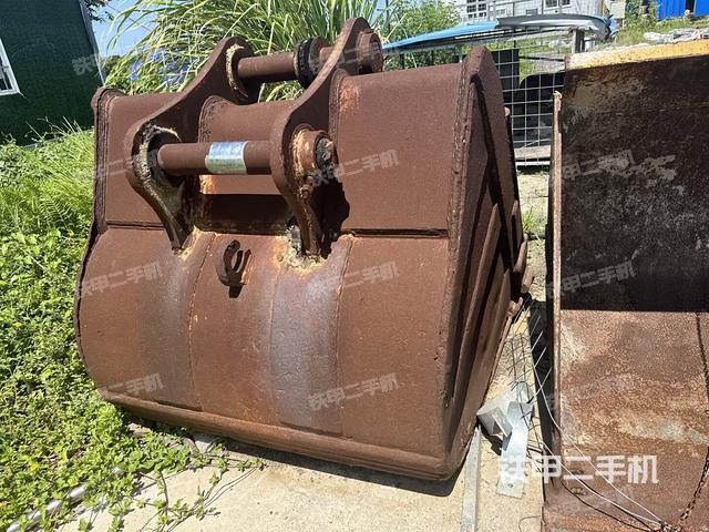 鏟斗右后整體（工作和回轉裝置）