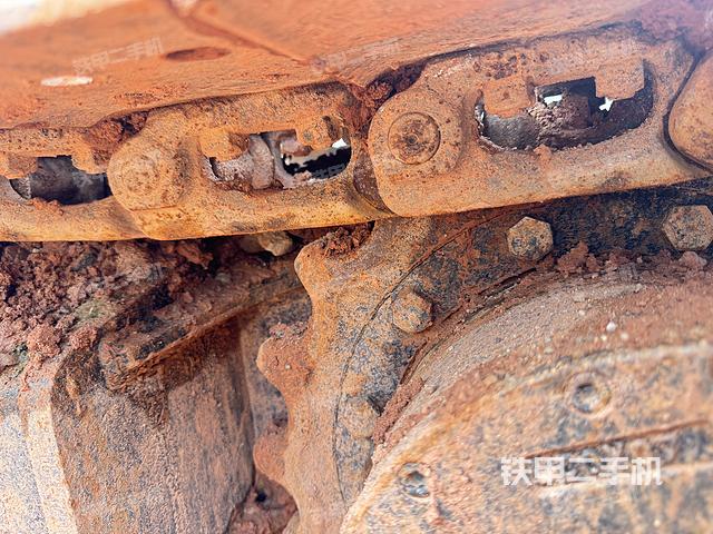 单侧履带整体（整机外观）