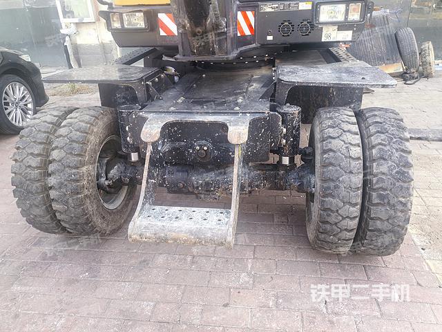 单侧履带整体（整机外观）