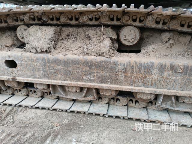 右导向轮(行走机构) 右导向轮(行走机构)