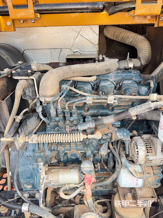 发动机整体俯视（整机外观）