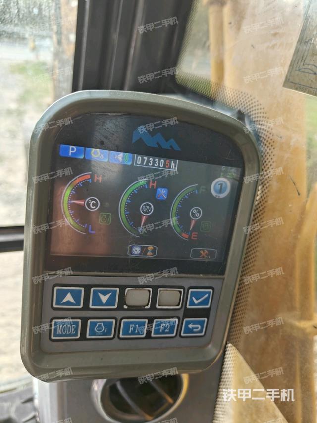 頂棚整體(駕駛室部分) 頂棚整體(駕駛室部分)