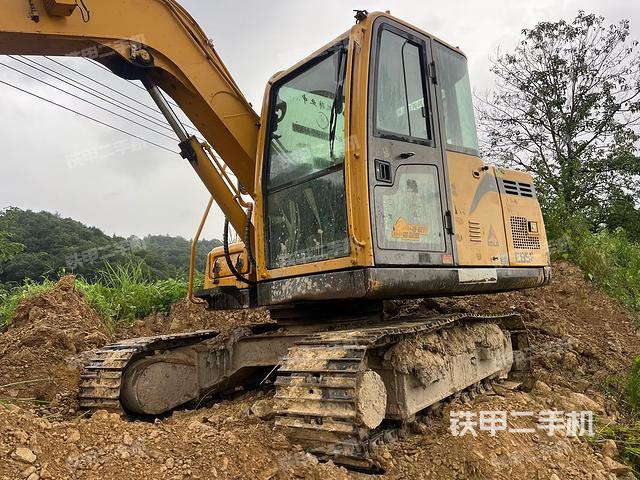 山东临工E675FS挖掘机