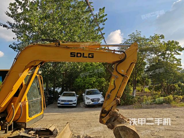 鏟斗45度（工作和回轉(zhuǎn)裝置）