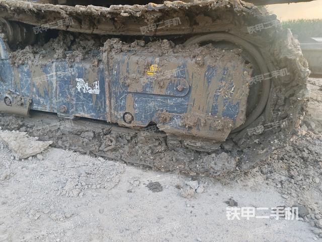 左導向輪(行走機構) 左導向輪(行走機構)