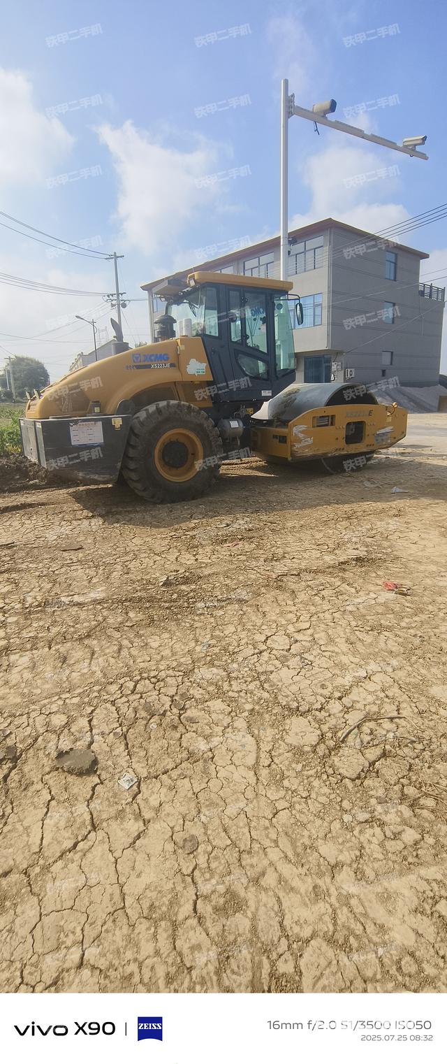 整機(jī)右側(cè)(設(shè)備外觀及核心部件) 整機(jī)右側(cè)(設(shè)備外觀及核心部件)