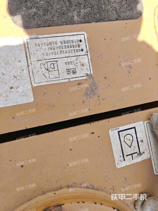 铲斗45度(工作和回转装置) 铲斗45度(工作和回转装置)