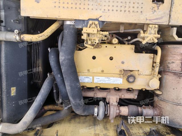 發(fā)動機(jī)整體俯視(整機(jī)外觀) 發(fā)動機(jī)整體俯視(整機(jī)外觀)