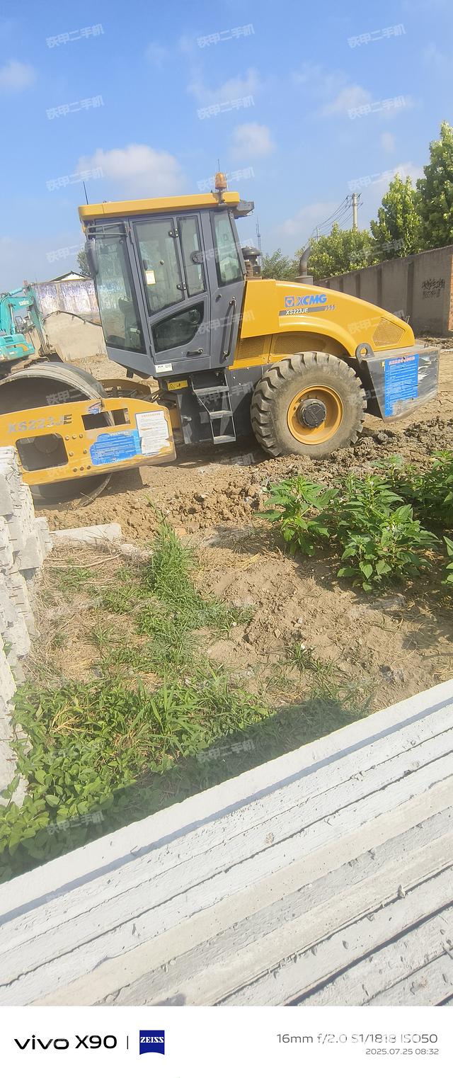 整機(jī)左側(cè)(設(shè)備外觀及核心部件) 整機(jī)左側(cè)(設(shè)備外觀及核心部件)