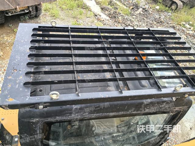 駕駛室頂部俯視(上車部件) 駕駛室頂部俯視(上車部件)