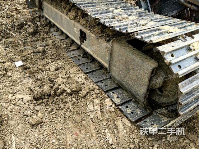 右侧履带整体 (行走机构) 右侧履带整体 (行走机构)