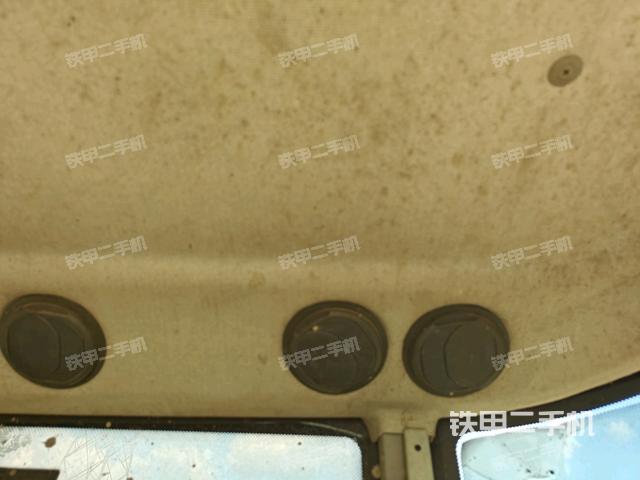 座椅左側(cè)控制臺(tái)/音響/含左手柄（駕駛室部分）