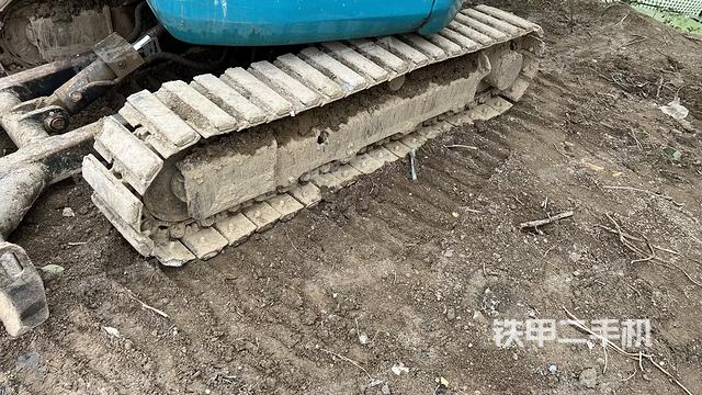 單側(cè)履帶整體（整機(jī)外觀）