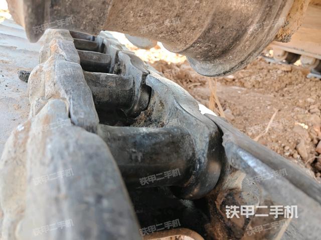 左导向轮(行走机构) 左导向轮(行走机构)
