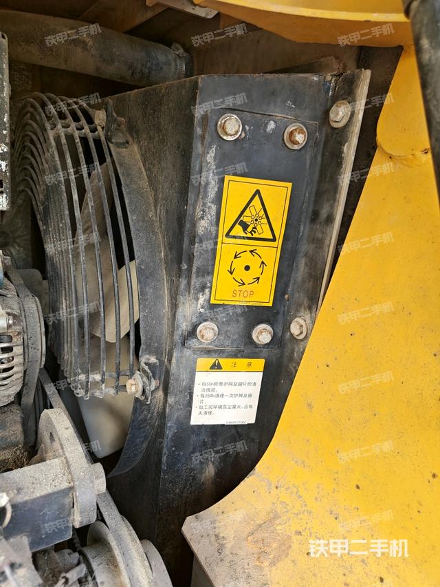 水箱+風(fēng)扇特寫(上車部件) 水箱+風(fēng)扇特寫(上車部件)