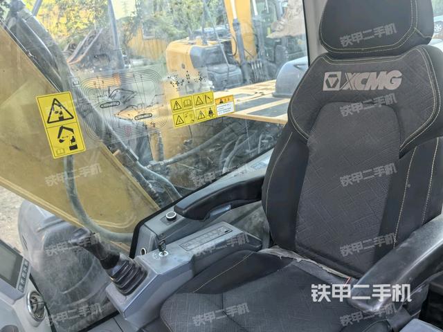 后窗玻璃角标(驾驶室部分) 后窗玻璃角标(驾驶室部分)