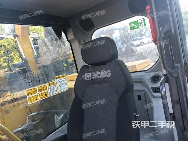 座椅后部(駕駛室部分) 座椅后部(駕駛室部分)