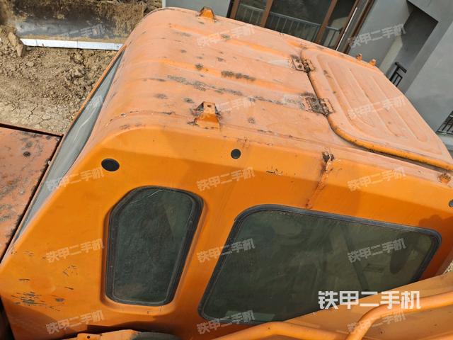 駕駛室頂部俯視(上車部件) 駕駛室頂部俯視(上車部件)