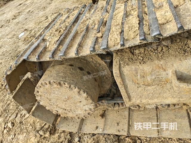 右側(cè)行走馬達(dá)蓋板(行走機(jī)構(gòu)) 右側(cè)行走馬達(dá)蓋板(行走機(jī)構(gòu))