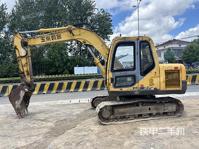 玉柴YC85-7挖掘机