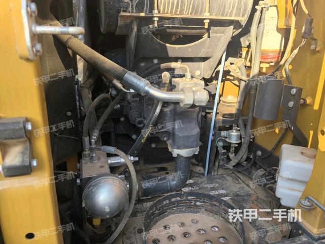 液压泵室(大件舱室) 液压泵室(大件舱室)