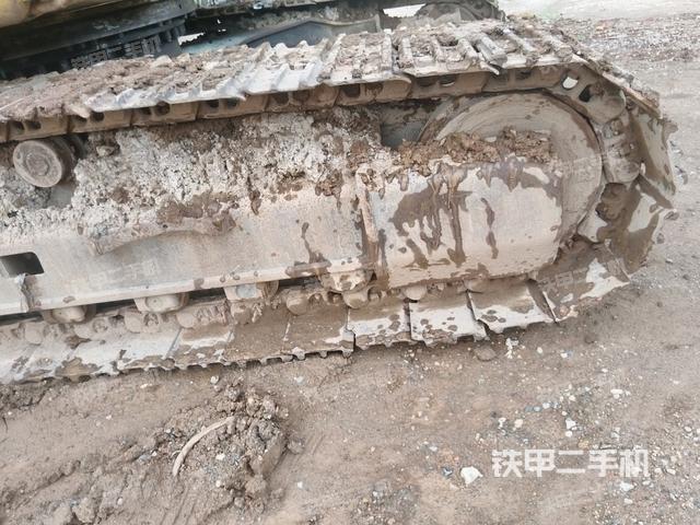 右導向輪(行走機構) 右導向輪(行走機構)