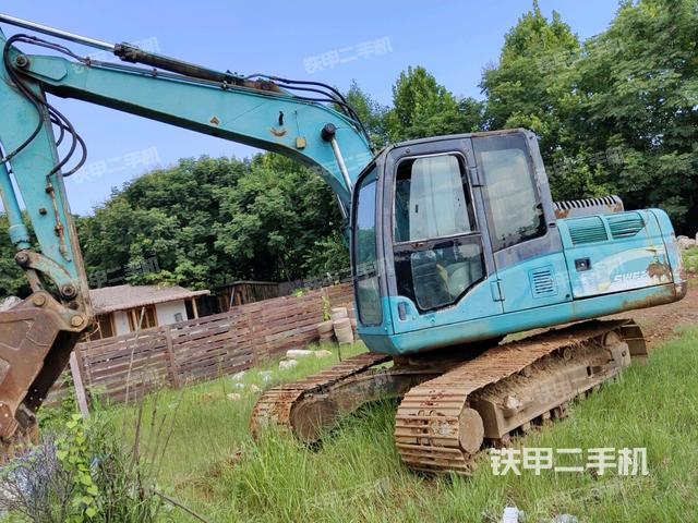 整機(jī)右后45°(整機(jī)外觀) 整機(jī)右后45°(整機(jī)外觀)