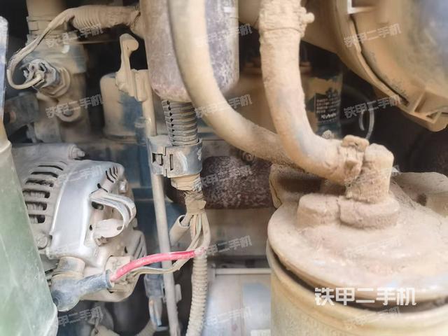 發(fā)動機(jī)整體俯視(整機(jī)外觀) 發(fā)動機(jī)整體俯視(整機(jī)外觀)