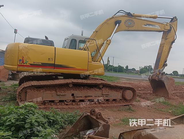 單側(cè)履帶整體（整機(jī)外觀）