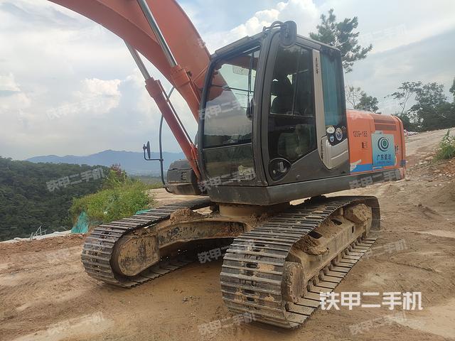日立ZX200-3挖掘机