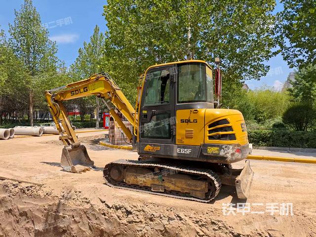 整机右后45°（整机外观）