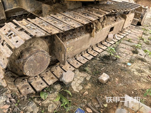 左侧行走马达盖板(行走机构) 左侧行走马达盖板(行走机构)