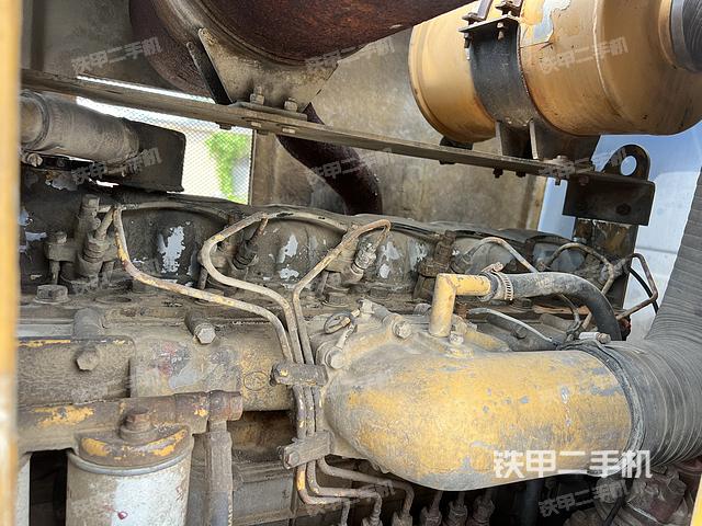 發(fā)動機(jī)左側(cè)(整機(jī)外觀及大件) 發(fā)動機(jī)左側(cè)(整機(jī)外觀及大件)