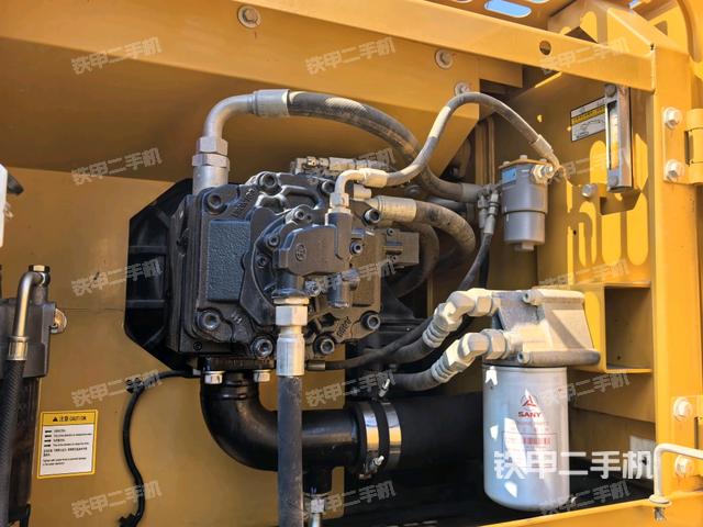 液壓泵室(大件艙室) 液壓泵室(大件艙室)