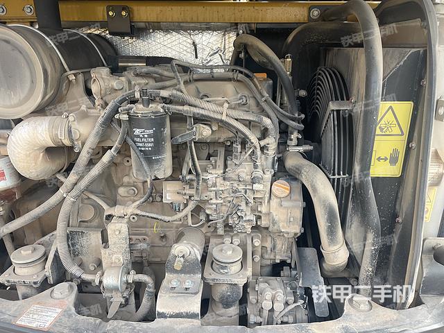 发动机整体俯视（整机外观）