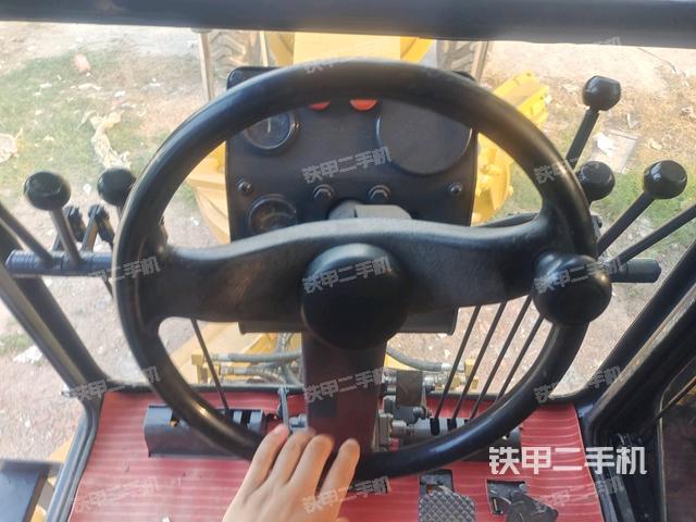 小時(shí)/里程表(駕駛室/操作室) 小時(shí)/里程表(駕駛室/操作室)