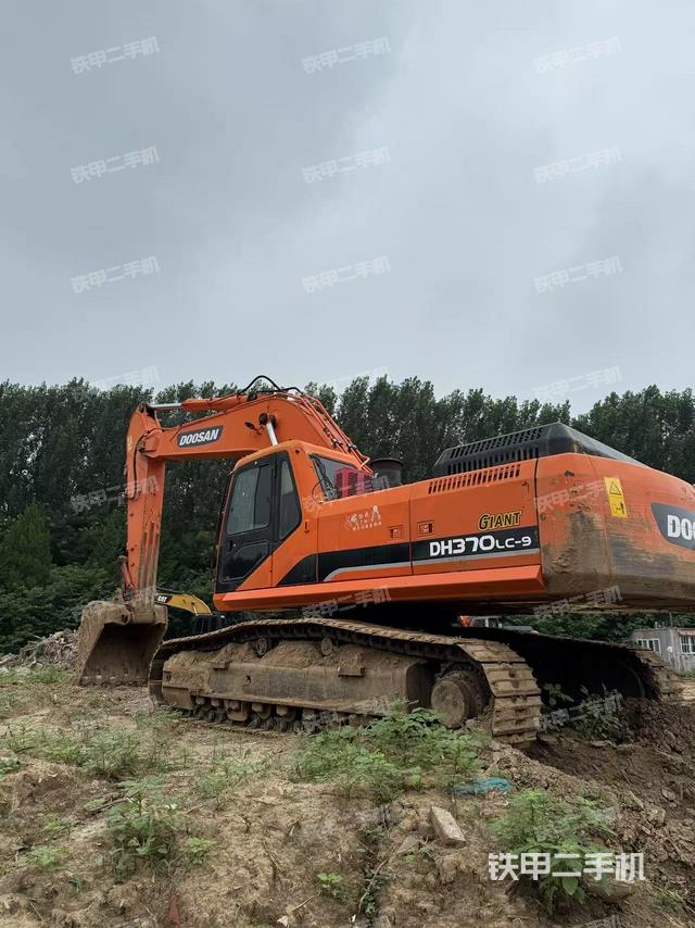 斗山DH370LC-9挖掘機