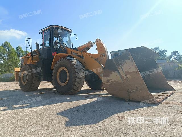 整機(jī)右后45°(整機(jī)外觀及大件) 整機(jī)右后45°(整機(jī)外觀及大件)