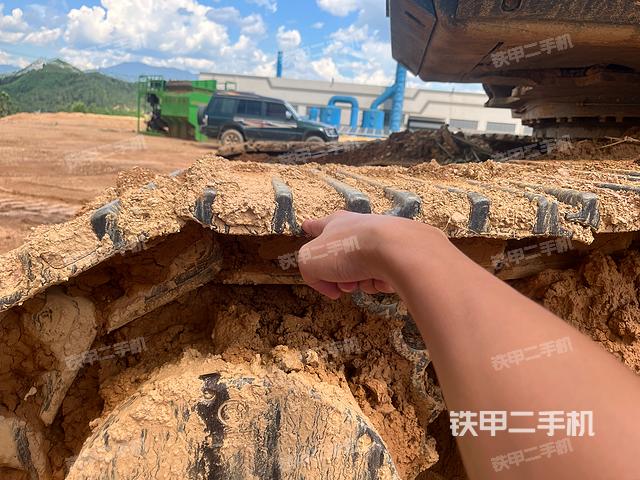 单侧履带整体（整机外观）